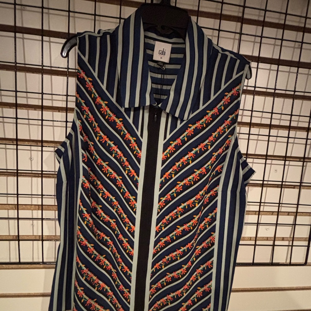 Cabi new with tags, Chevron Top.